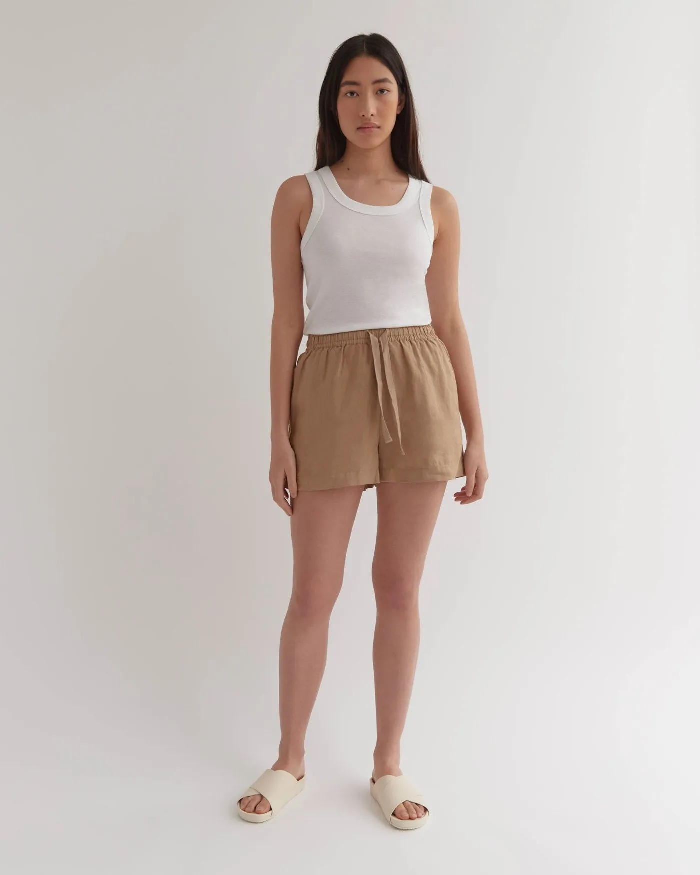 Anika Linen Short Camel