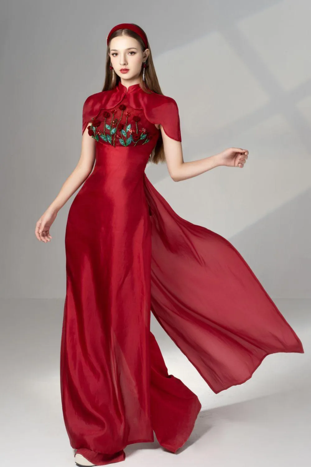 Brianna Sheath Flower Applique Silk Organza Floor Length Ao Dai