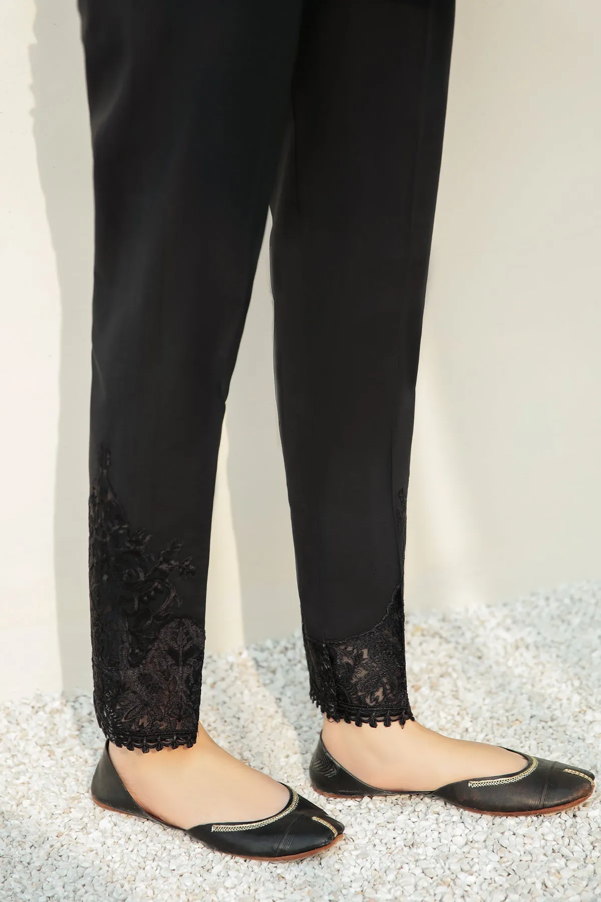 EMBROIDERED COTTON TROUSER 198