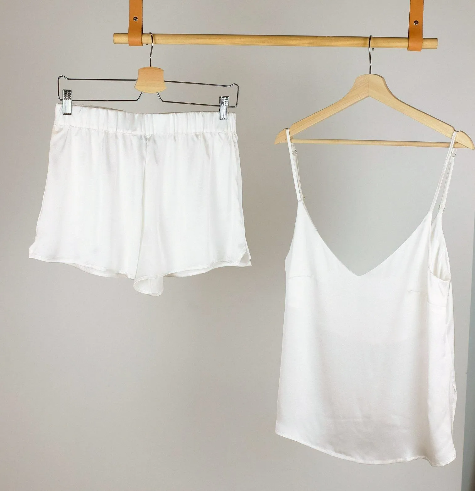 Silk cami & shorts set [Ivory]